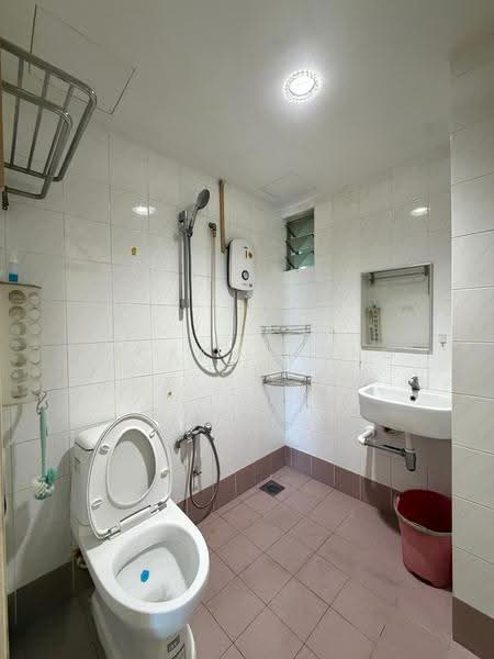 Condominium for Rent at City Garden Palm Villa Condominium - Vickky Wong CF - Bathroom - PropertyGuru.com.my