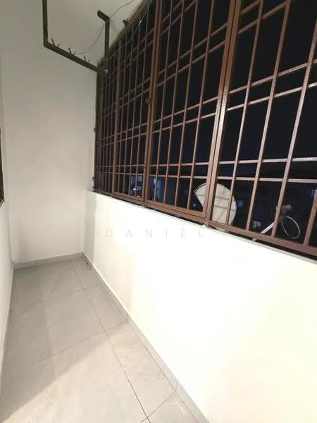 Flat for Sale at Flat Tasek 64 - Daniel Yong - Balcony - PropertyGuru.com.my