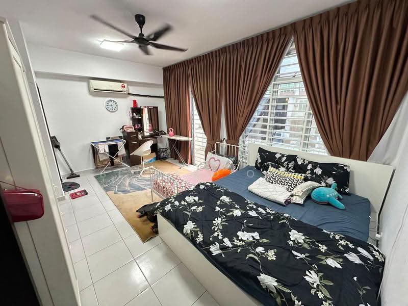 3-storey Terraced House for Sale in Taman Kundang Jaya (Rawang) - Bernard Ong - Bedroom - PropertyGuru.com.my