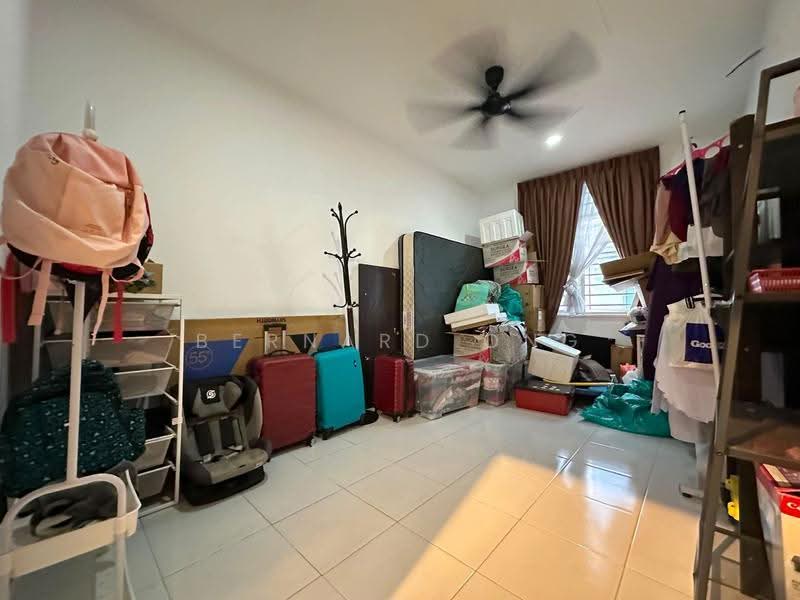 3-storey Terraced House for Sale in Taman Kundang Jaya (Rawang) - Bernard Ong - PropertyGuru.com.my