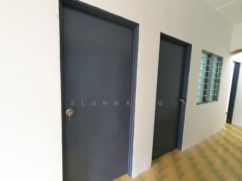 Rumah Teres 1-Tingkat untuk Disewa di Taman Abad (Johor Bahru) - Elunna Ng - Corridor - PropertyGuru.com.my