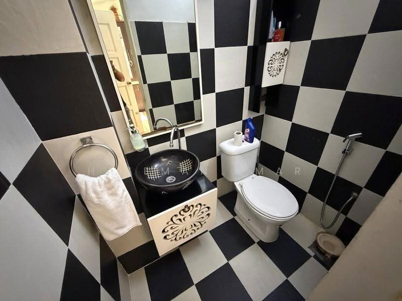 2-storey Terraced House for Sale in Ampang Jaya (Ampang) - Hazeman Omar - Bathroom - PropertyGuru.com.my