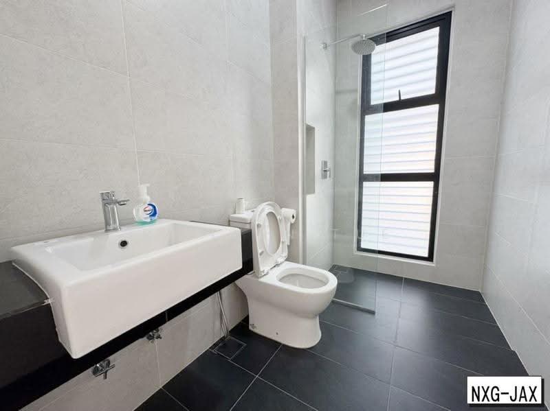 Rumah Berkembar untuk Dijual di Setia Alam (Selangor) - Reilynn Tue - PropertyGuru.com.my