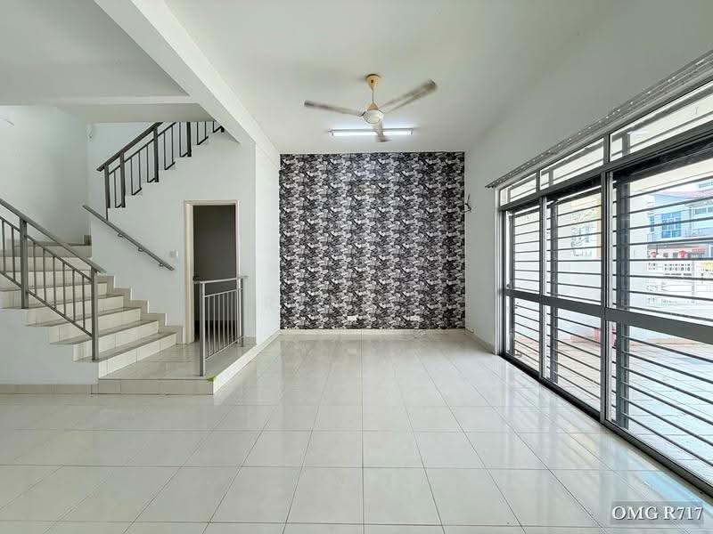 Rumah Teres 2-Tingkat untuk Disewa di Setia Alam (Selangor) - Ryan . - Living Room - PropertyGuru.com.my