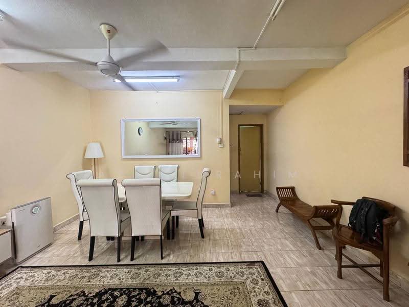 2-storey Terraced House for Sale in Bandar Damai Perdana (Cheras) - Azli Ibrahim - Dining Room - PropertyGuru.com.my