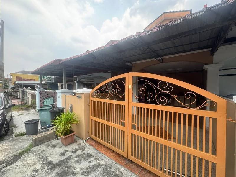2-storey Terraced House for Sale in Bandar Damai Perdana (Cheras) - Azli Ibrahim - Exterior - PropertyGuru.com.my