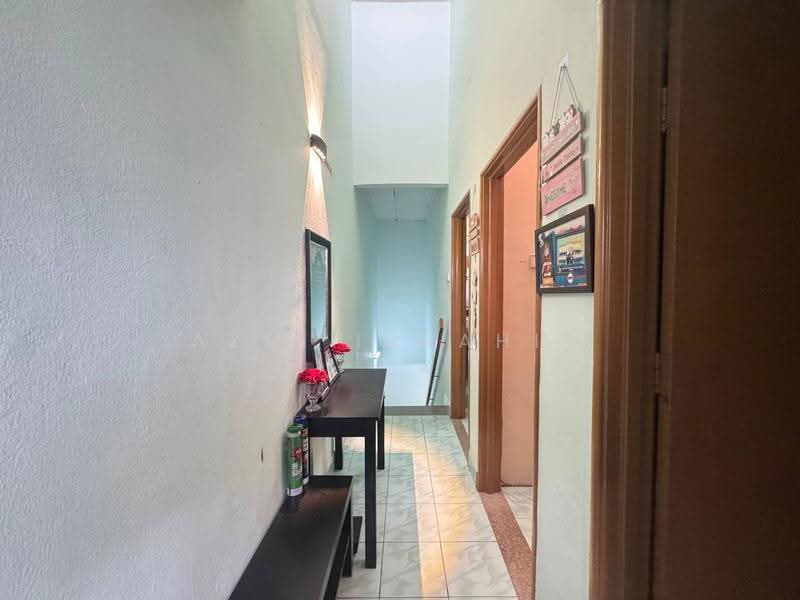 2-storey Terraced House for Sale in Bandar Damai Perdana (Cheras) - Azli Ibrahim - Corridor - PropertyGuru.com.my