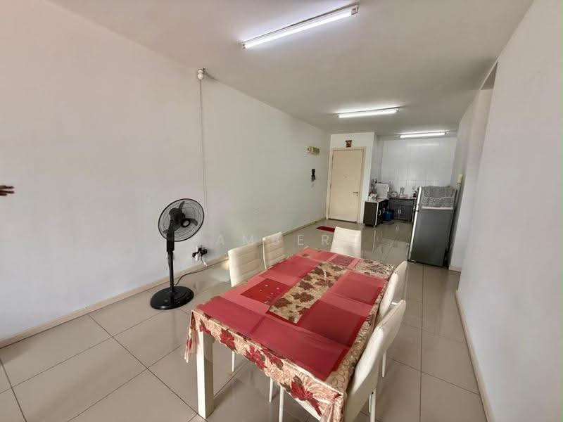 Kondominium untuk Dijual di 222 Residency - Amber Ng - Dining Room - PropertyGuru.com.my
