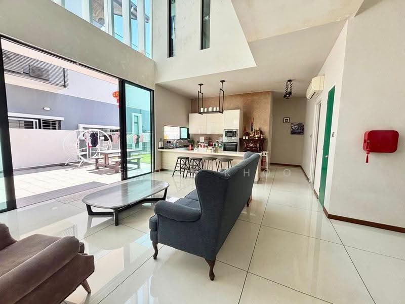 Bungalow House untuk Dijual di Senibong Cove (Masai) - Zephyr Khoo - Living Room - PropertyGuru.com.my