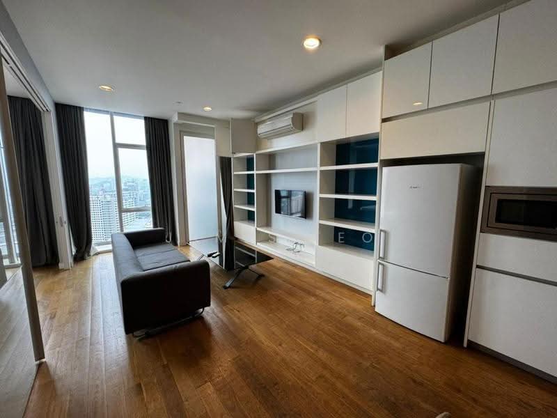 Kediaman Servis untuk Dijual di The Face Suites (Platinum Suites) - James Teo - Living Room - PropertyGuru.com.my
