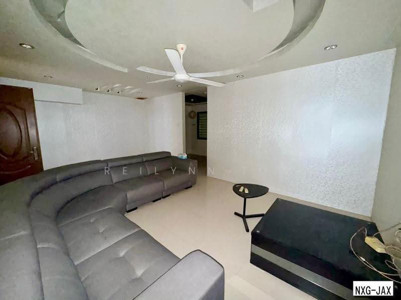 Terraced House for Sale in Bandar Botanic (Klang) - Reilynn Tue - Living Room - PropertyGuru.com.my