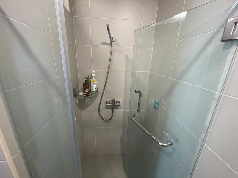 Service Residence for Sale at Straits Garden Suite - Vincent Koay - Bathroom - PropertyGuru.com.my
