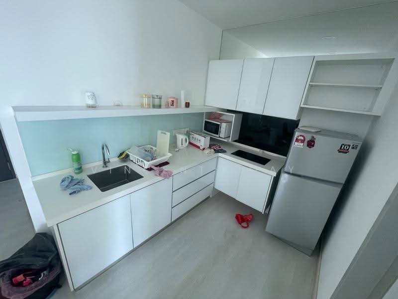 Service Residence for Sale at Straits Garden Suite - Vincent Koay - Kitchen - PropertyGuru.com.my