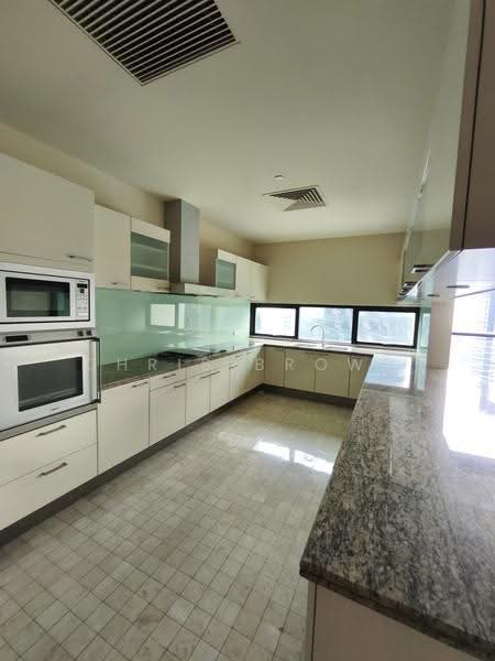 Kondominium untuk Dijual di The Binjai on the Park - Chris Brown - Kitchen - PropertyGuru.com.my