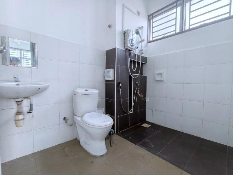 2-storey Terraced House for Sale in Bukit Indah (Iskandar Puteri (Nusajaya)) - Karl Lim - Bathroom - PropertyGuru.com.my