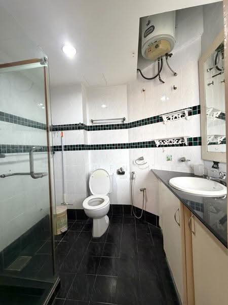 Condominium for Rent at City Garden Palm Villa Condominium - Stephen Lim - Bathroom - PropertyGuru.com.my