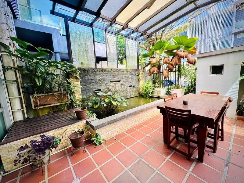 Rumah Berkembar untuk Dijual di Taman Tun Dr Ismail (Kuala Lumpur) - Fahim Rustam - Garden - PropertyGuru.com.my