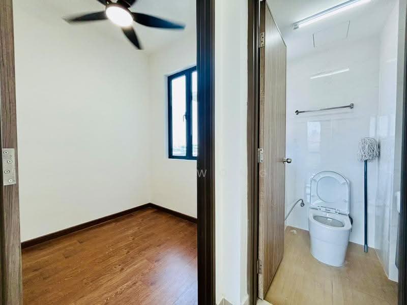 Kediaman Servis untuk Disewa di Country Garden Central Park - Ray Wong - Bedroom - PropertyGuru.com.my