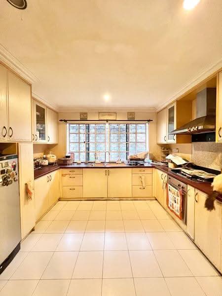 Bungalow House untuk Dijual di Petaling Jaya (Selangor) - Amir Abas - Kitchen - PropertyGuru.com.my