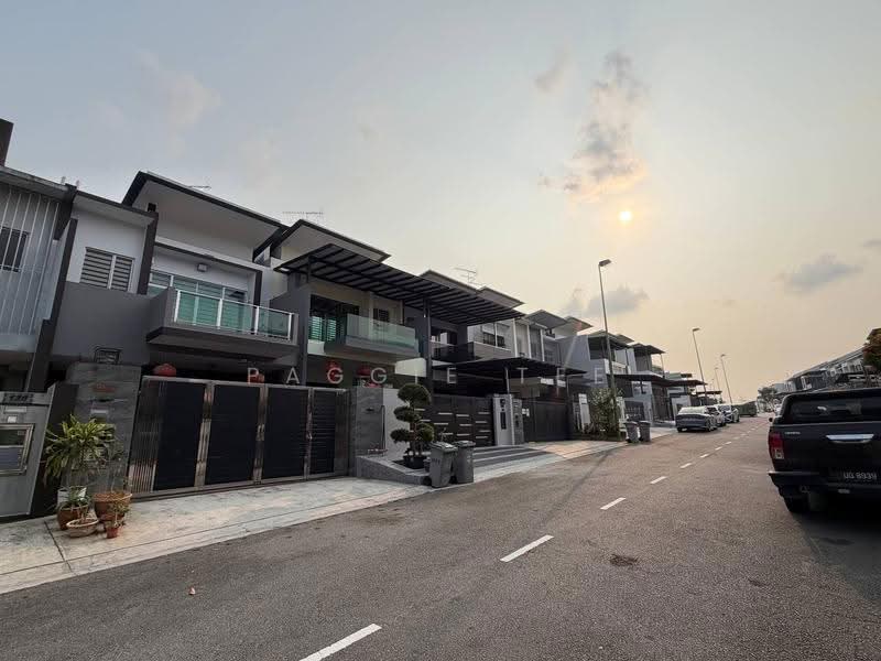Rumah Teres 2-Tingkat untuk Dijual di Nusa Sentral (Iskandar Puteri (Nusajaya)) - Paggie Tee - Exterior - PropertyGuru.com.my