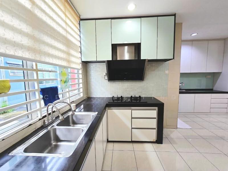 Rumah Teres 2-Tingkat untuk Dijual di Taman Jelok Impian (Kajang) - Celestine Ting - Kitchen - PropertyGuru.com.my