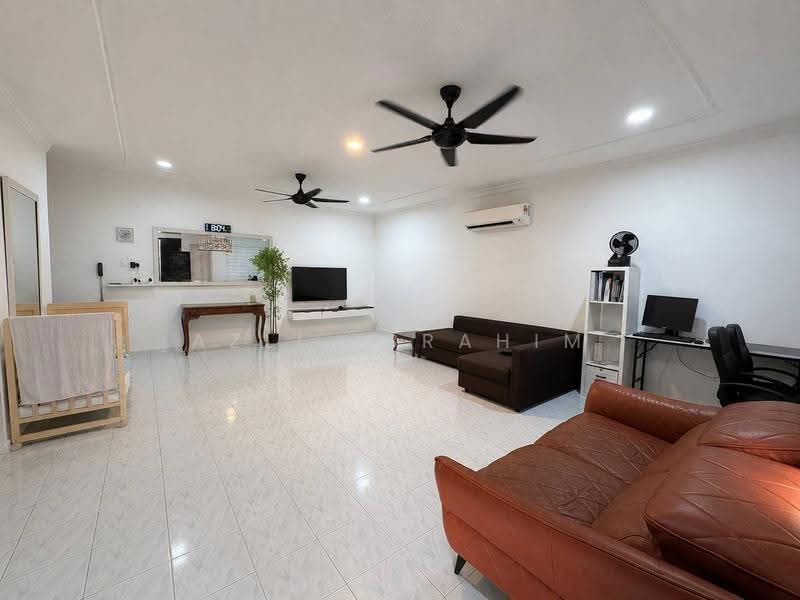 Bungalow House for Sale in Taman Batu Muda (Batu Caves) - Azli Ibrahim - Living Room - PropertyGuru.com.my