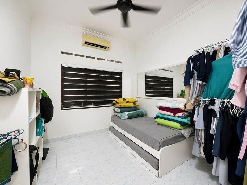 Bungalow House for Sale in Taman Batu Muda (Batu Caves) - Azli Ibrahim - Bedroom - PropertyGuru.com.my