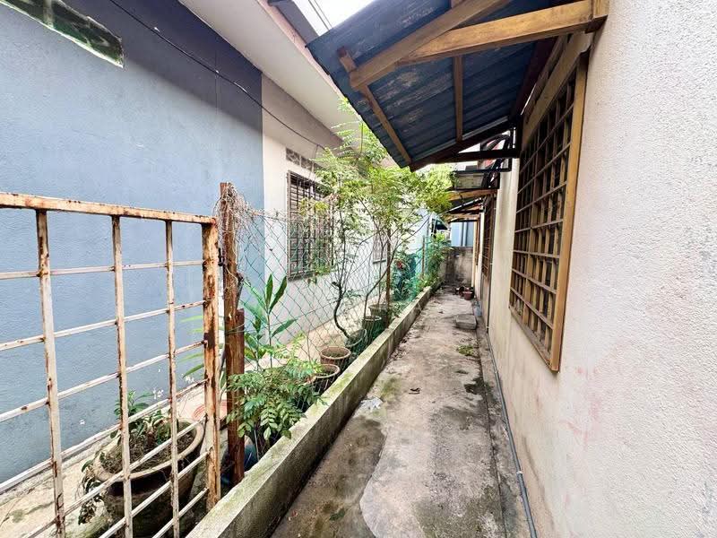 Bungalow House for Sale in Taman Batu Muda (Batu Caves) - Azli Ibrahim - Exterior - PropertyGuru.com.my