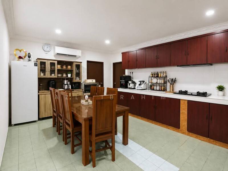 Bungalow House for Sale in Taman Batu Muda (Batu Caves) - Azli Ibrahim - Kitchen - PropertyGuru.com.my