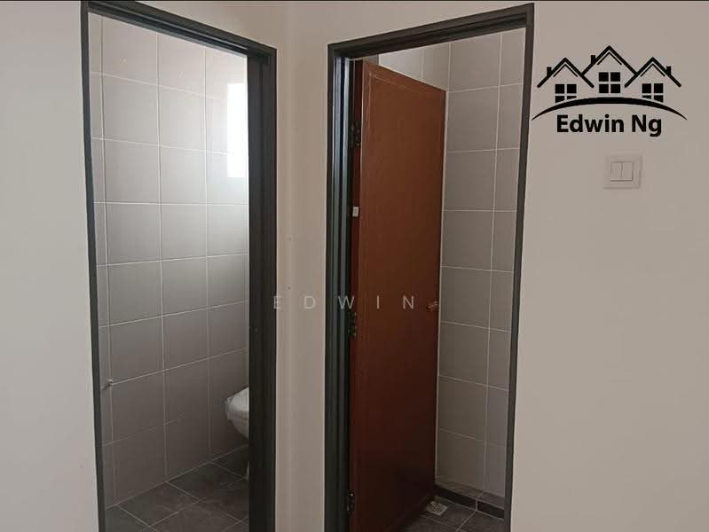 Shop / Office for Rent in Bandar Machang Bubok (Bukit Mertajam) - Edwin Ng - Bathroom - PropertyGuru.com.my