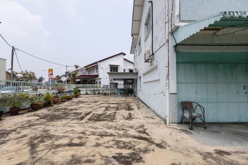 2-storey Terraced House for Sale in Gurney Drive (Penang) - Sam Kam - Exterior - PropertyGuru.com.my