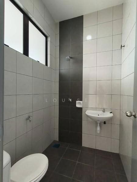 1-storey Terraced House for Rent in Jalan Kebun (Klang) - Louise Lee - Bathroom - PropertyGuru.com.my
