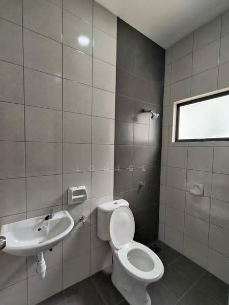 1-storey Terraced House for Rent in Jalan Kebun (Klang) - Louise Lee - Bathroom - PropertyGuru.com.my
