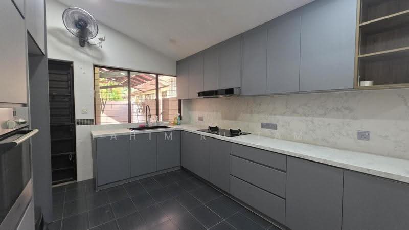Rumah Teres untuk Dijual di Bukit Jelutong (Shah Alam) - Fahim Rustam - PropertyGuru.com.my