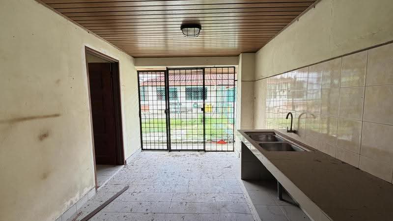 Rumah Berkembar untuk Dijual di Templer Bestari (Rawang) - Adzura Zamedin - Kitchen - PropertyGuru.com.my