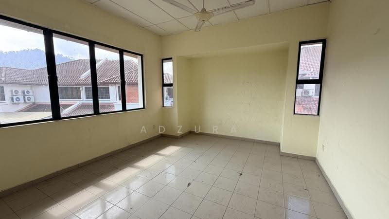 Rumah Berkembar untuk Dijual di Templer Bestari (Rawang) - Adzura Zamedin - Interior - PropertyGuru.com.my
