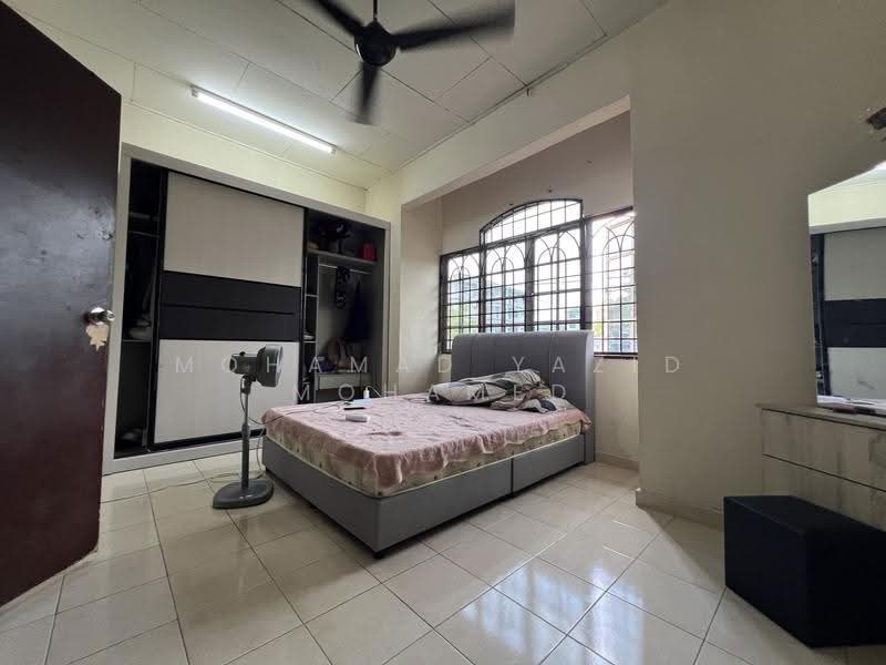 Rumah Teres 2-Tingkat untuk Dijual di Kajang 2 (Kajang) - Mohamad Yazid Mohamed - Bedroom - PropertyGuru.com.my