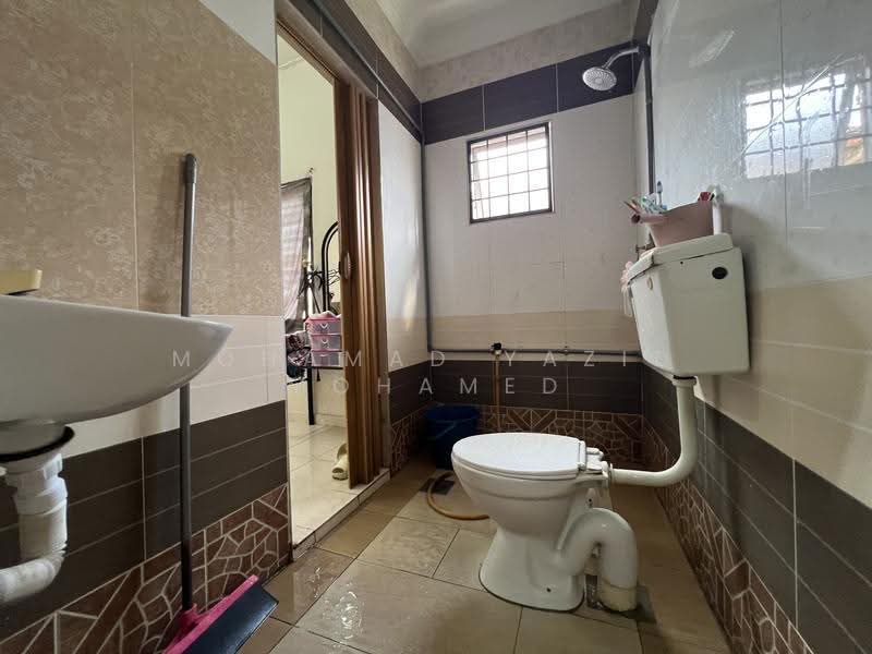 Rumah Teres 2-Tingkat untuk Dijual di Kajang 2 (Kajang) - Mohamad Yazid Mohamed - Bathroom - PropertyGuru.com.my