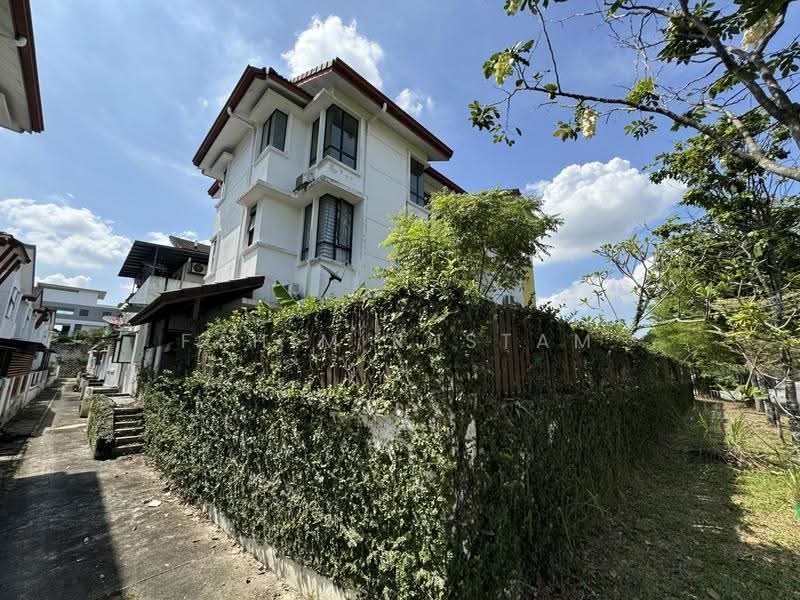 3-storey Terraced House for Sale in Denai Alam (Shah Alam) - Fahim Rustam - Exterior - PropertyGuru.com.my