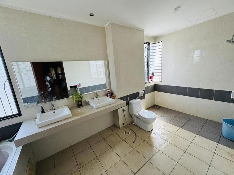 3-storey Terraced House for Sale in Denai Alam (Shah Alam) - Fahim Rustam - PropertyGuru.com.my