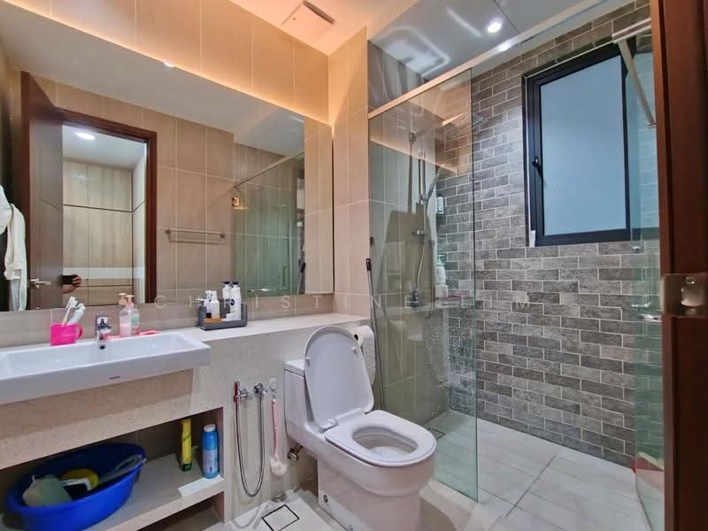 Kondominium untuk Dijual di Queens Residences Q1 @ Queens Waterfront - Christine Lim - PropertyGuru.com.my