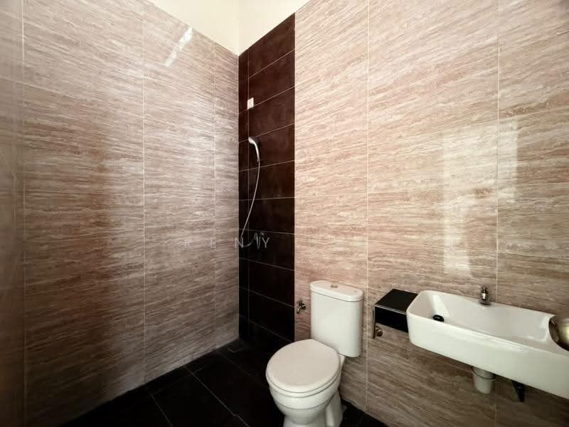 2-storey Terraced House for Sale in Taman Sutera Utama (Skudai) - Reny Hee - Bathroom - PropertyGuru.com.my