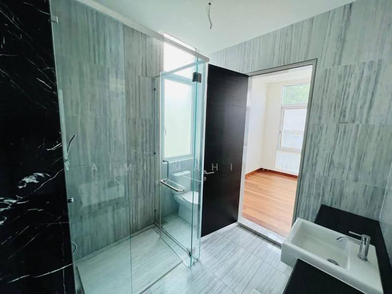 Bungalow House untuk Dijual di Ampang Jaya (Ampang) - Aimi Mahirah - Bathroom - PropertyGuru.com.my