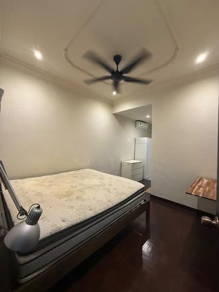 Rumah Teres 1.5-Tingkat untuk Disewa di Bandar Seri Alam (Masai) - YY Tey - Bedroom - PropertyGuru.com.my