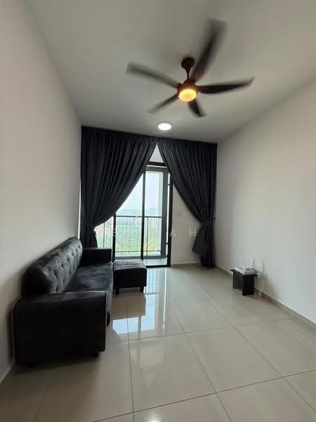 Kediaman Servis untuk Disewa di Parkland Residence @ Kajang 2 - Sarah Chee - Living Room - PropertyGuru.com.my