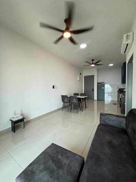 Kediaman Servis untuk Disewa di Parkland Residence @ Kajang 2 - Sarah Chee - Living Room - PropertyGuru.com.my