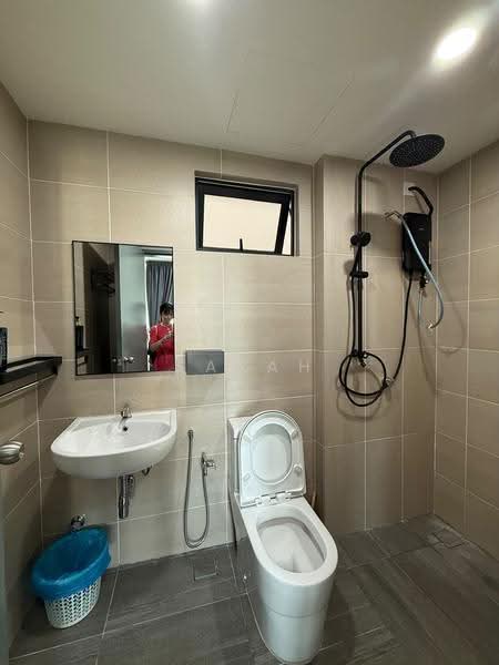 Kediaman Servis untuk Disewa di Parkland Residence - Sarah Chee - Bathroom - PropertyGuru.com.my