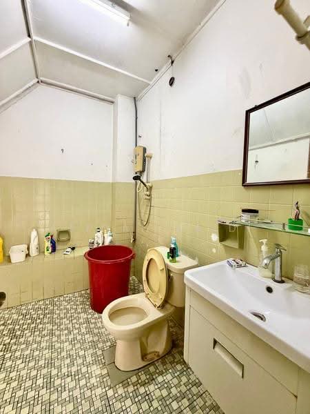 Rumah Teres 2-Tingkat untuk Dijual di SS17 (Subang Jaya) - Afiqah zaidi - Bathroom - PropertyGuru.com.my