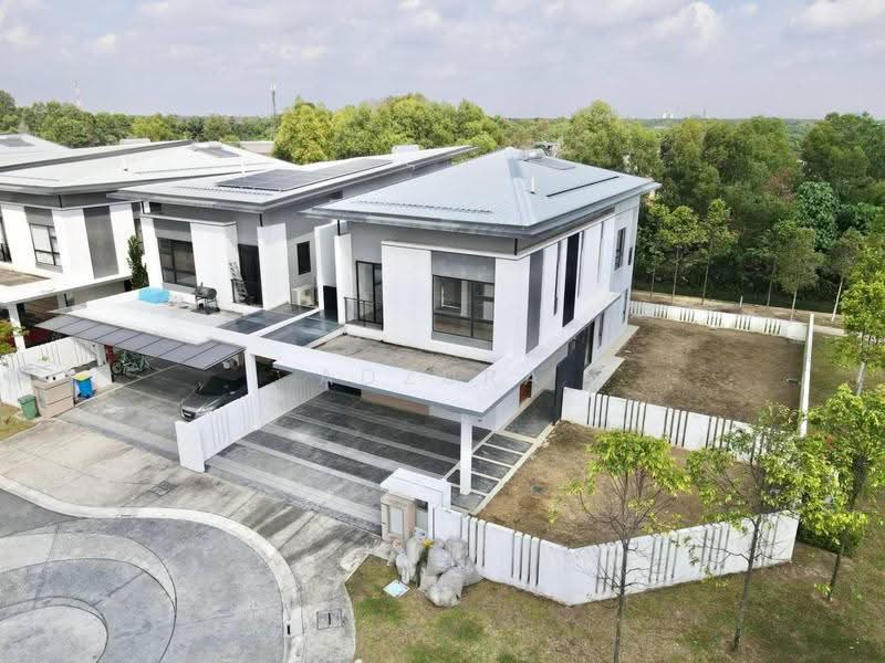 Rumah Berkembar untuk Dijual di Bandar Tropicana Aman (Telok Panglima Garang) - Adzura Zamedin - Exterior - PropertyGuru.com.my
