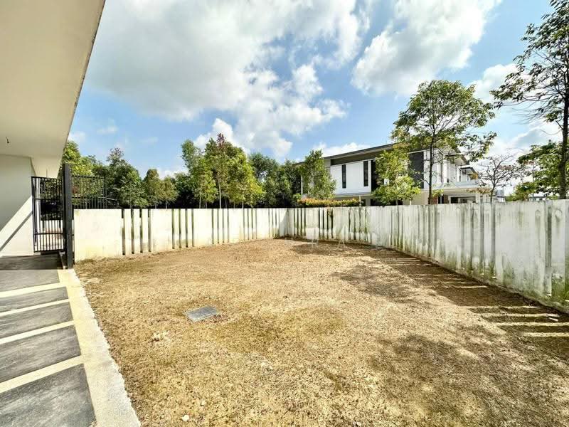 Rumah Berkembar untuk Dijual di Bandar Tropicana Aman (Telok Panglima Garang) - Adzura Zamedin - Exterior - PropertyGuru.com.my